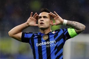 劳塔罗自18-19赛季以来联赛直接参与143球，同期意甲第二多