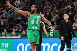 华体会体育-30分惨败后再狂输16分！辽篮赛后疑似内讧：杨鸣离下课不远了？